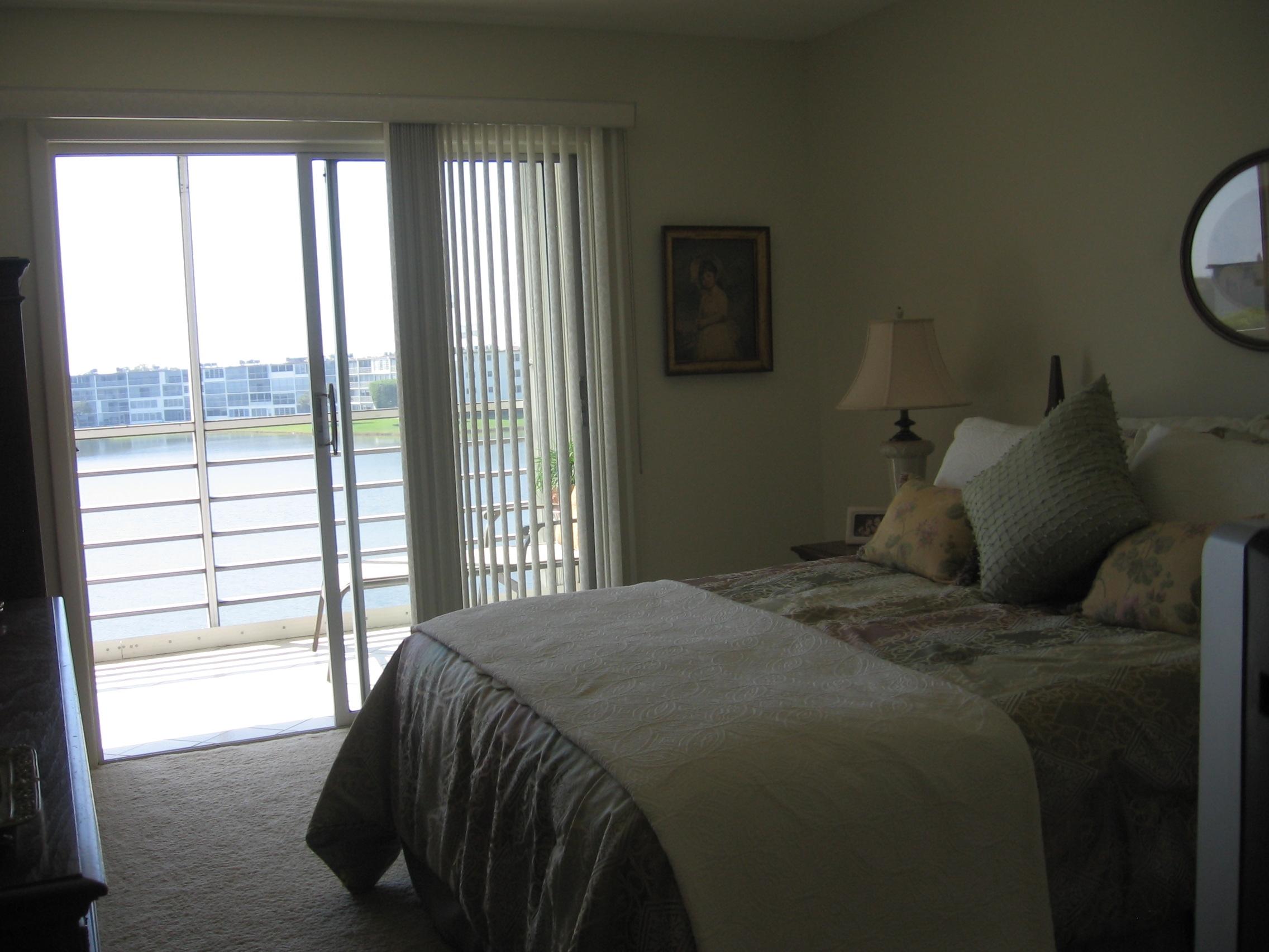 4066 Exeter Boca Raton, FL 33434 - Photo 7 of 11 MASTER BEDROOM