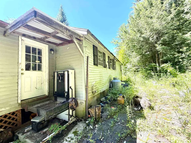 $149,900 | 3286 Highway 113, Vershire, VT 05083
