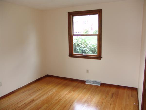 29 Meadowvale Road Burlington, MA 01803 - Photo 14 of 15 Gallery Image 14