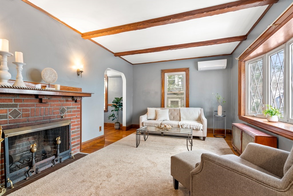 130 Newland Road Arlington, MA 02474 - Photo 2 of 16 Gallery Image 2