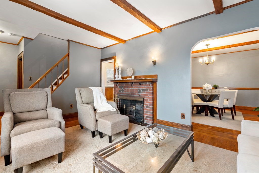 130 Newland Road Arlington, MA 02474 - Photo 4 of 16 Gallery Image 4
