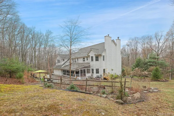 $1,375,000 | 580 Oscawana Lake Road, Putnam Valley, NY 10579