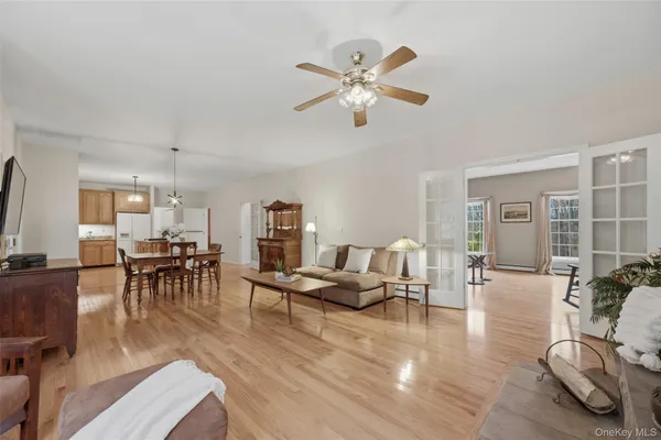 $1,375,000 | 580 Oscawana Lake Road, Putnam Valley, NY 10579
