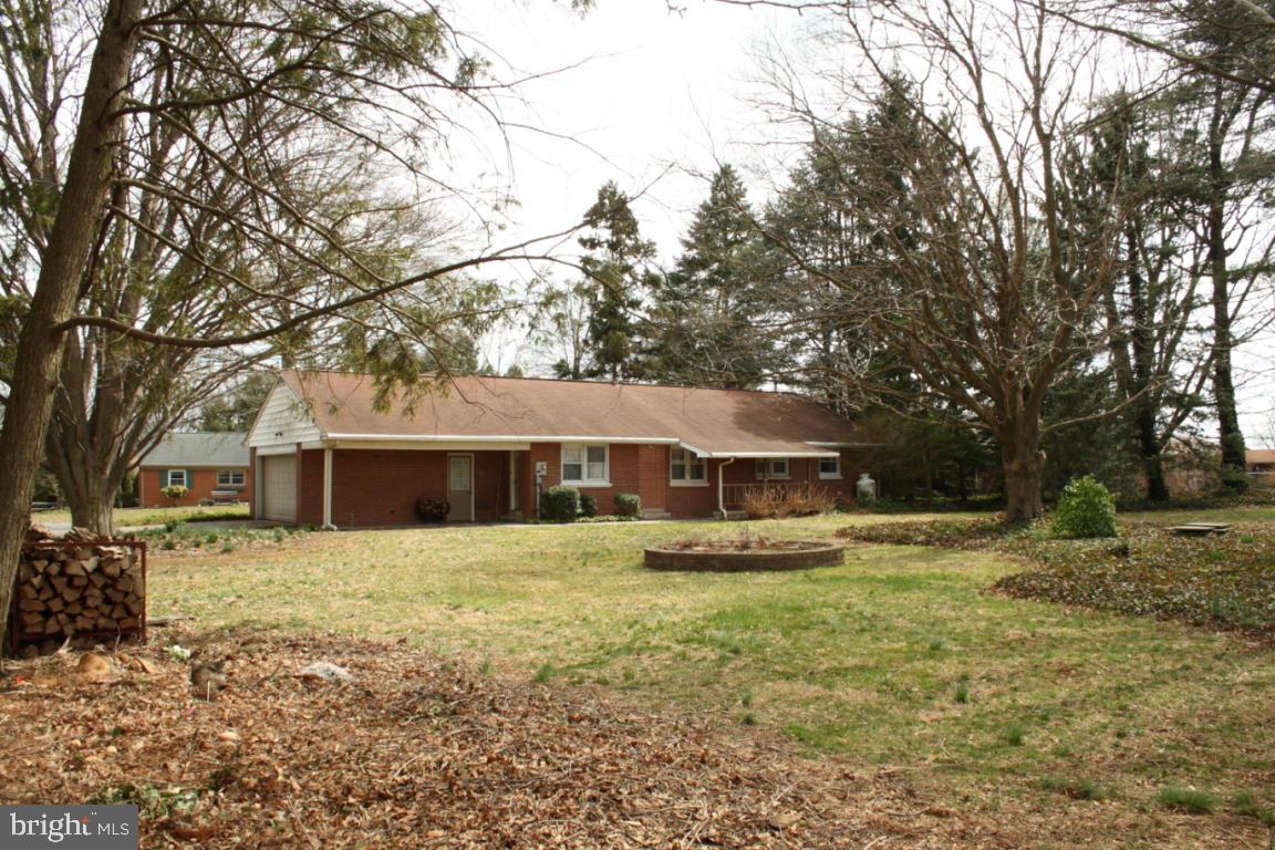 6 Della Road Lancaster, PA 17602 - Photo 9 of 10