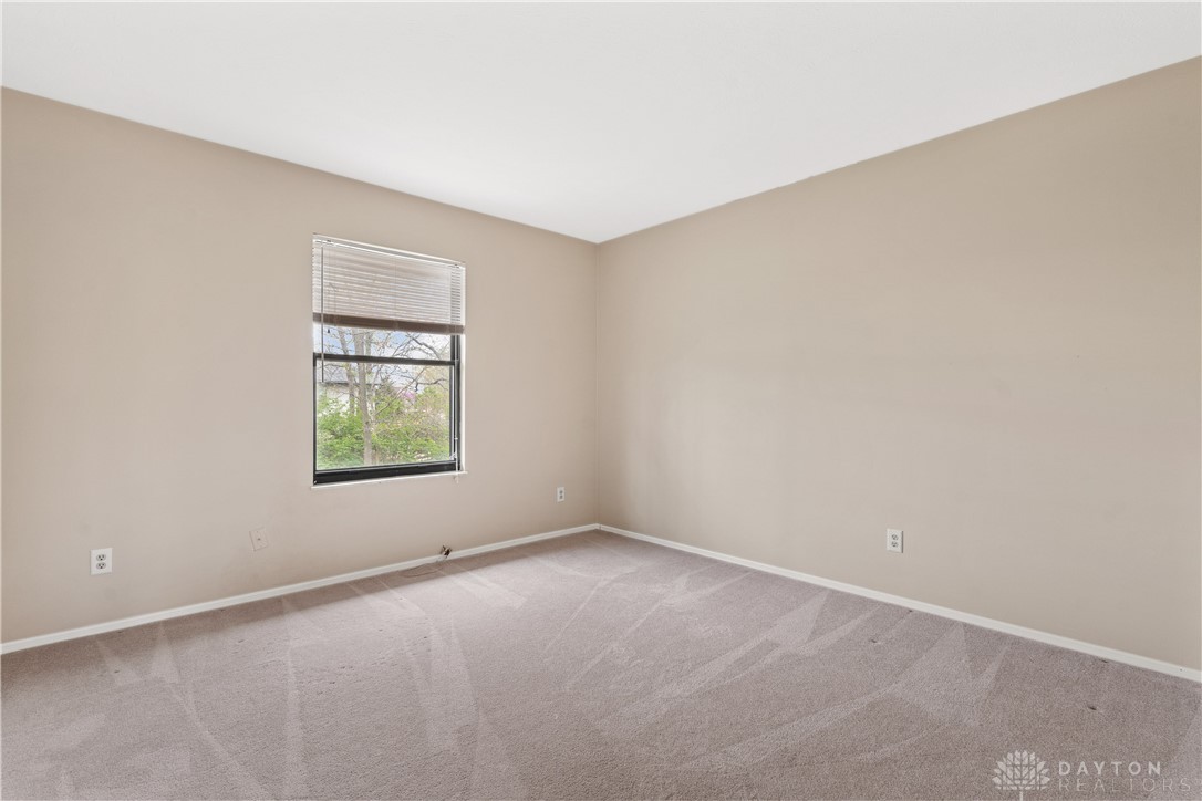 6527 Charlesgate Road Dayton, OH 45424 - Photo 22 of 35