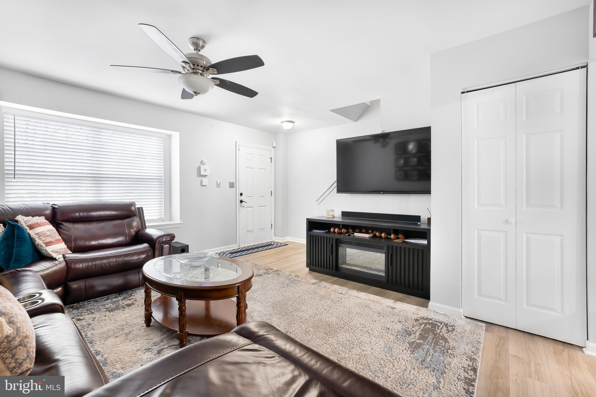 286 Vincent Circle Middletown, DE 19709 - Photo 4 of 29 a living room with furniture and a flat screen tv