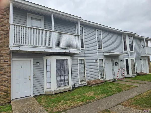 $950 | 120 Oak Ridge Avenue, Unit B, Donaldsonville, LA 70346