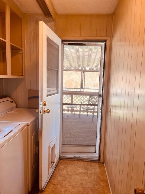 2706 West Ashlan Avenue, Unit 329 Fresno, CA 93705 - Photo 6 of 43 a view of washer and dryer