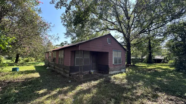 $115,000 | 107 Church Street, Willis, TX 77378