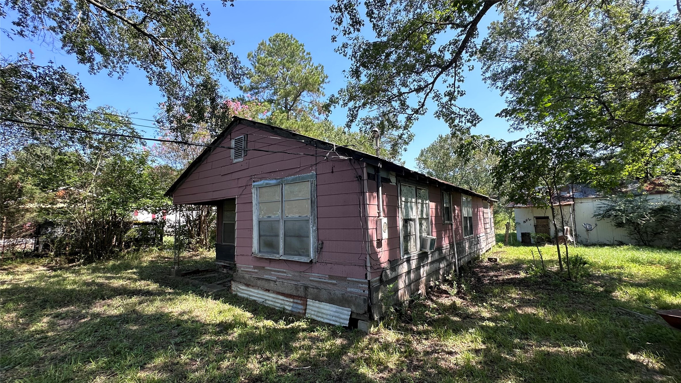 107 Church Street Willis, TX 77378 - Photo 4 of 20