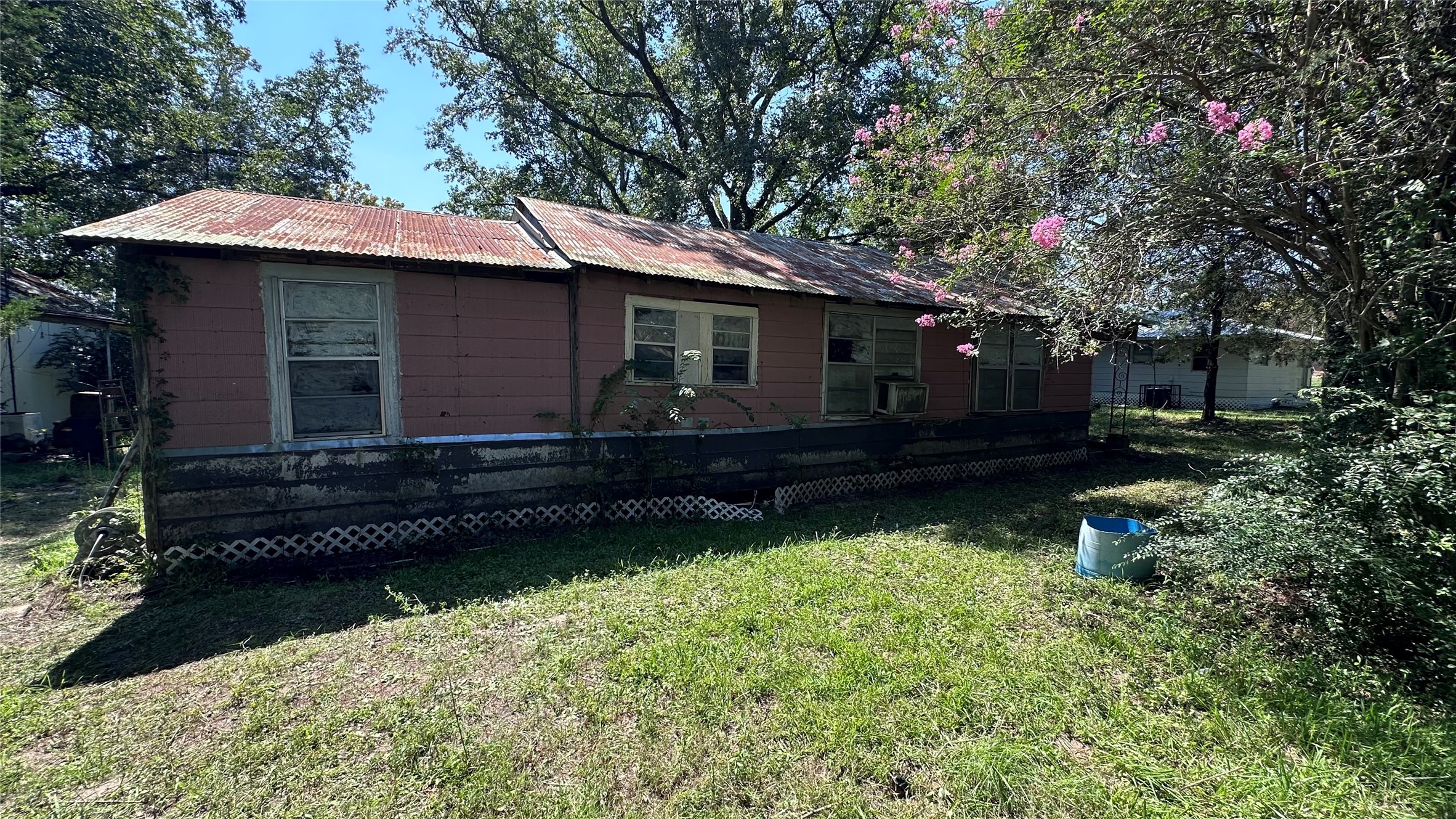 107 Church Street Willis, TX 77378 - Photo 5 of 20