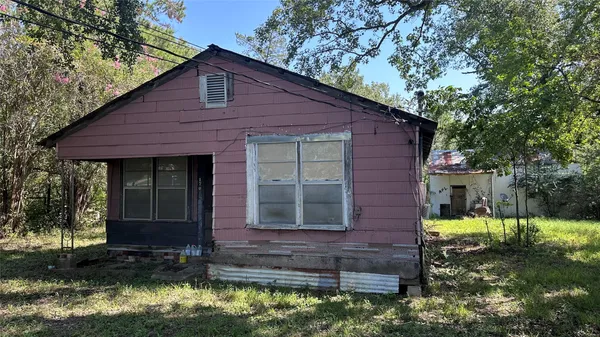 $115,000 | 107 Church Street, Willis, TX 77378