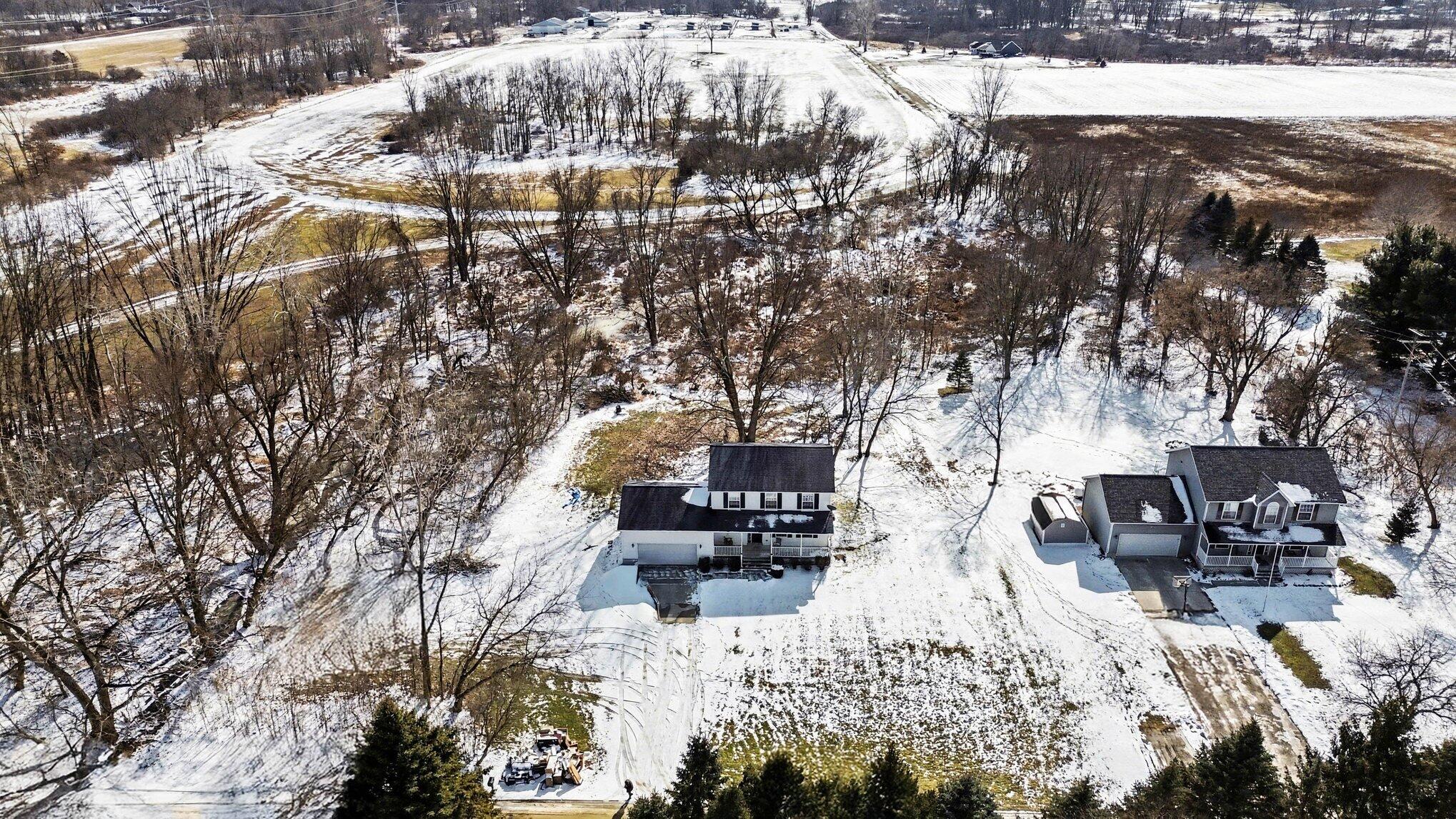 6331 Layton Road Fowlerville, MI 48836 - Photo 29 of 32 033_file_4457