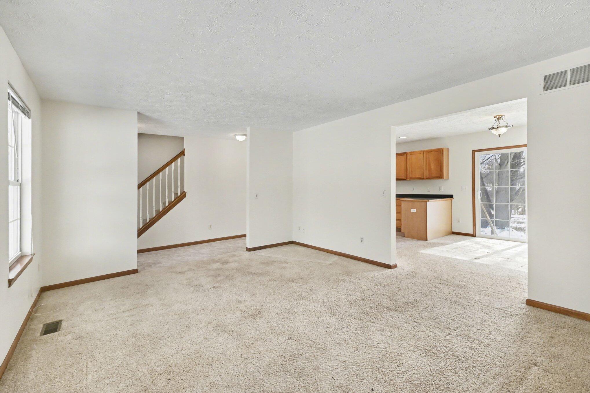 6331 Layton Road Fowlerville, MI 48836 - Photo 6 of 32 005_file_6502