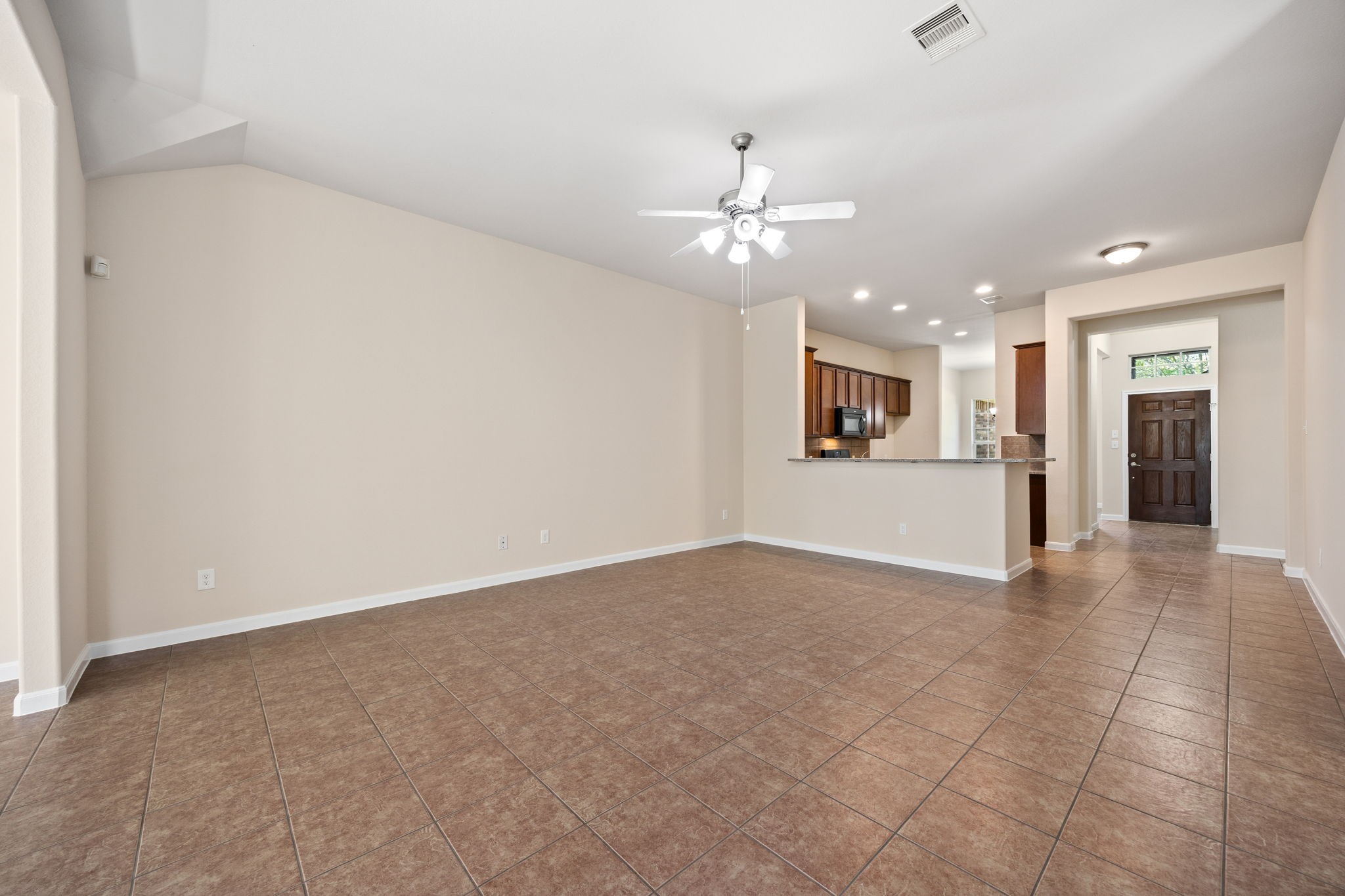 7204 South Boulder Cliff Lane Humble, TX 77396 - Photo 9 of 41