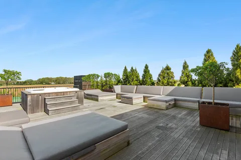 $10,395,000 | 989 Deerfield Road, Water Mill, NY 11976