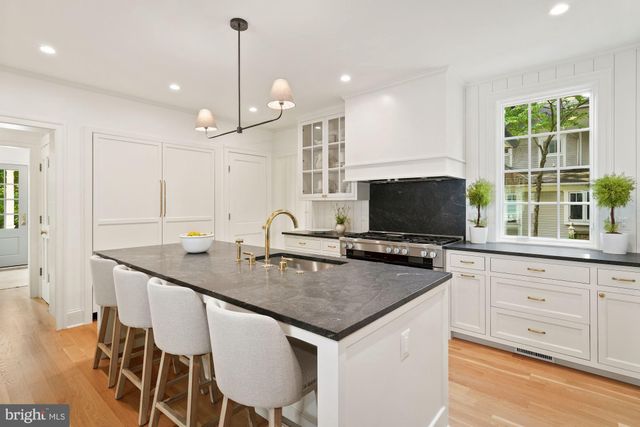 $3,725,000 | 6818 Delaware Street, Chevy Chase, MD 20815