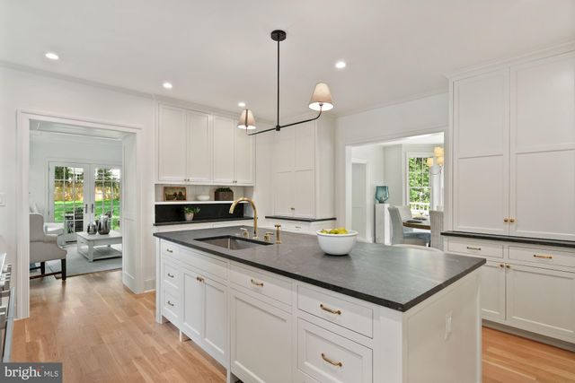 $3,725,000 | 6818 Delaware Street, Chevy Chase, MD 20815