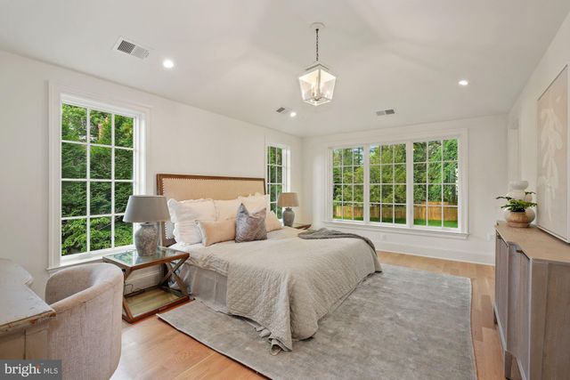 $3,725,000 | 6818 Delaware Street, Chevy Chase, MD 20815