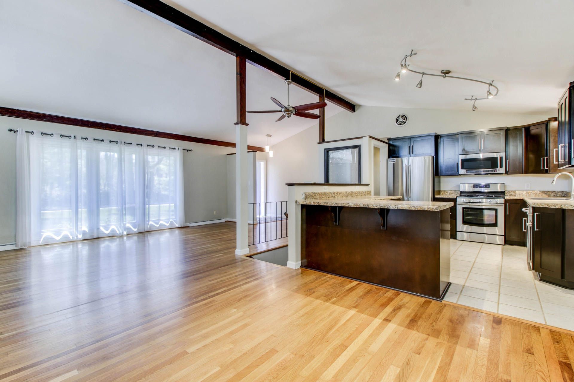 3131 Grandin Road Southwest Roanoke, VA 24018 - Photo 10 of 40 fhd__MG_5132_3_4_5_6_7_8_4947869