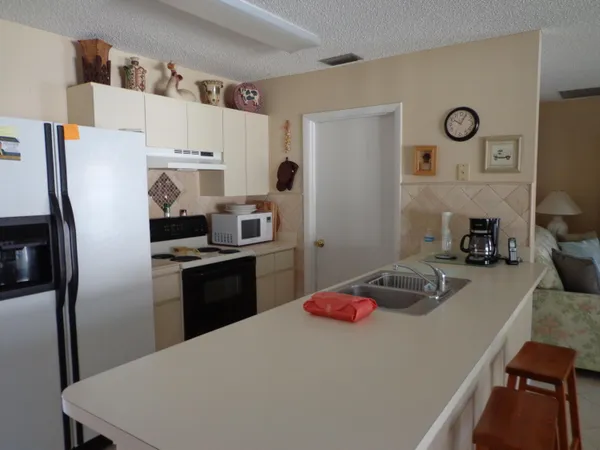 $2,500 | 1168 Amaryllis Court, Wellington, FL 33414