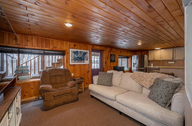 $525,000 | 33512 North Portage Trail, Grand Rapids, MN 55744