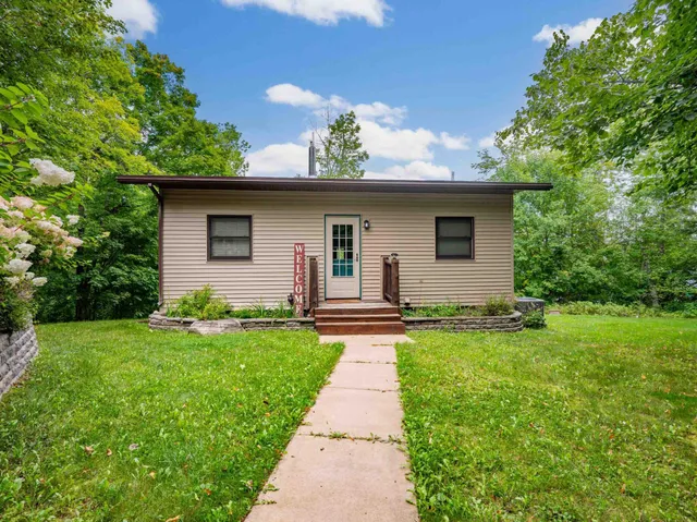 $525,000 | 33512 North Portage Trail, Grand Rapids, MN 55744