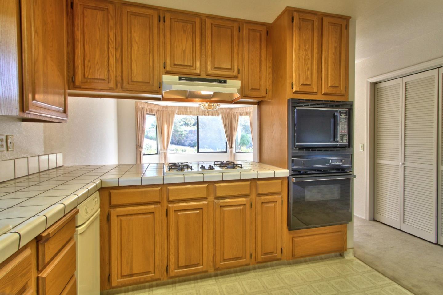 18280 Berta Canyon Road Salinas, CA 93907 - Photo 8 of 27 Gallery Image 8