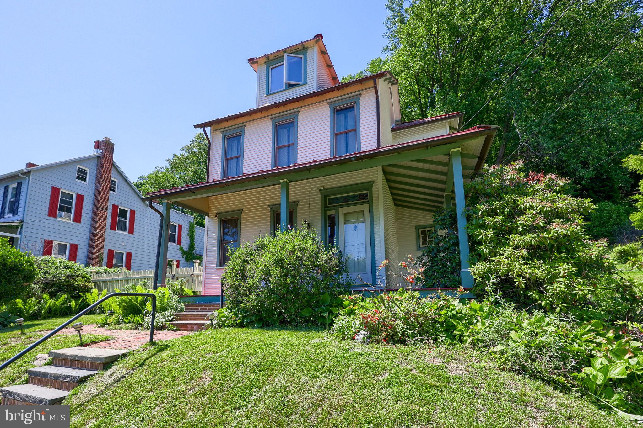 820 Friedensburg Road Reading, PA 19606 - Photo 3 of 39