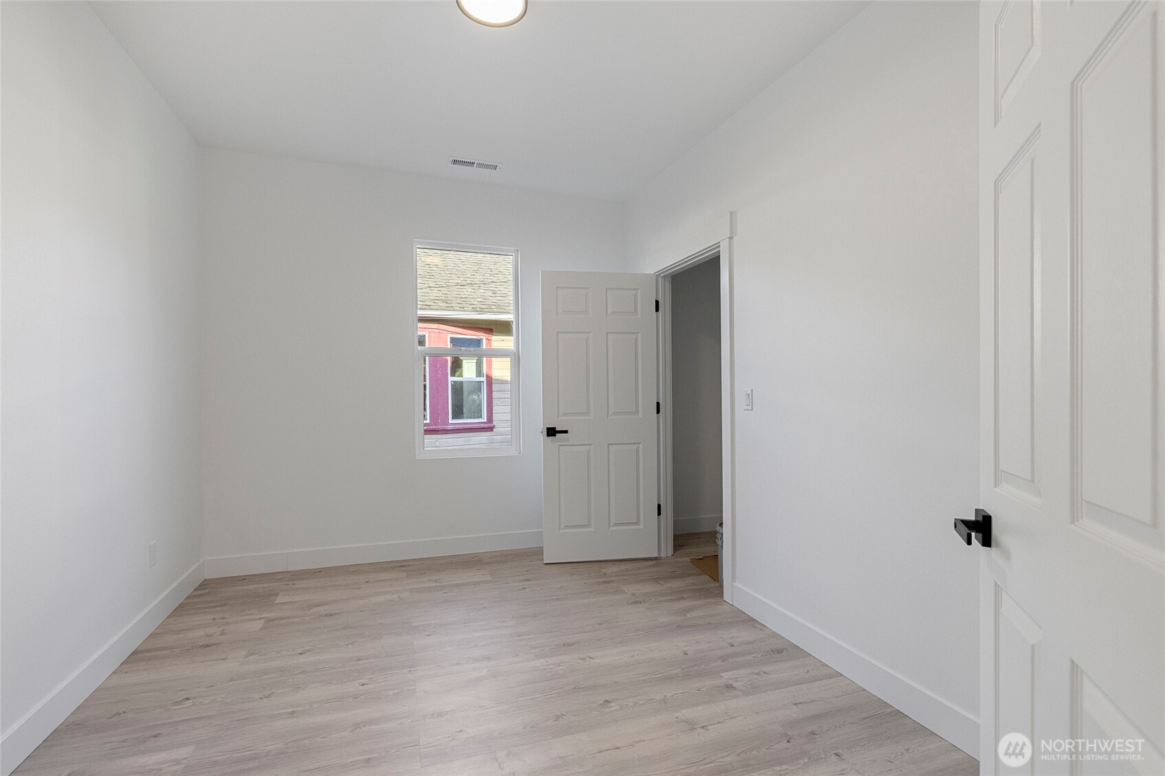 1131 South 6th Street Mount Vernon, WA 98273 - Photo 18 of 30