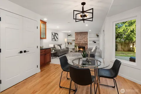 $1,548,000 | 23203 Northeast 18th Place, Sammamish, WA 98074