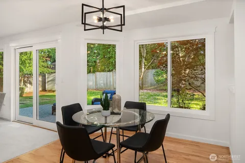 $1,548,000 | 23203 Northeast 18th Place, Sammamish, WA 98074