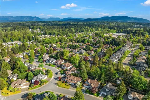 $1,548,000 | 23203 Northeast 18th Place, Sammamish, WA 98074
