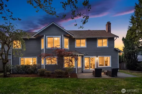 $1,548,000 | 23203 Northeast 18th Place, Sammamish, WA 98074