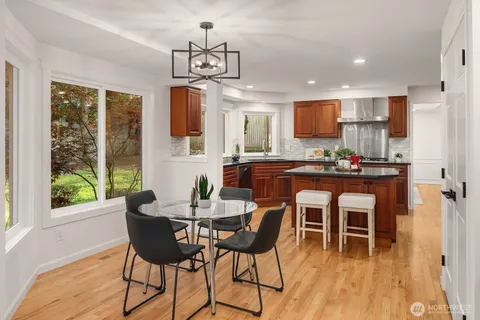 $1,548,000 | 23203 Northeast 18th Place, Sammamish, WA 98074