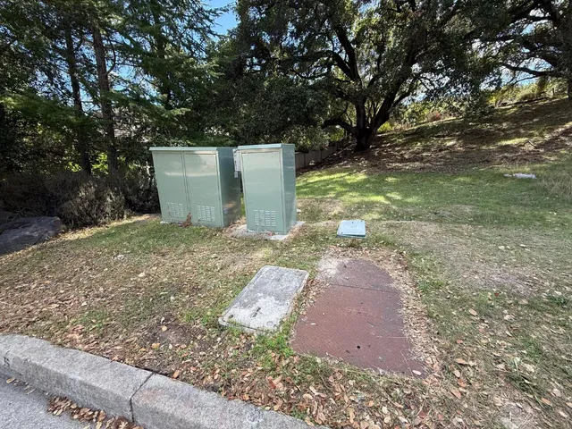 a view of a outdoor space