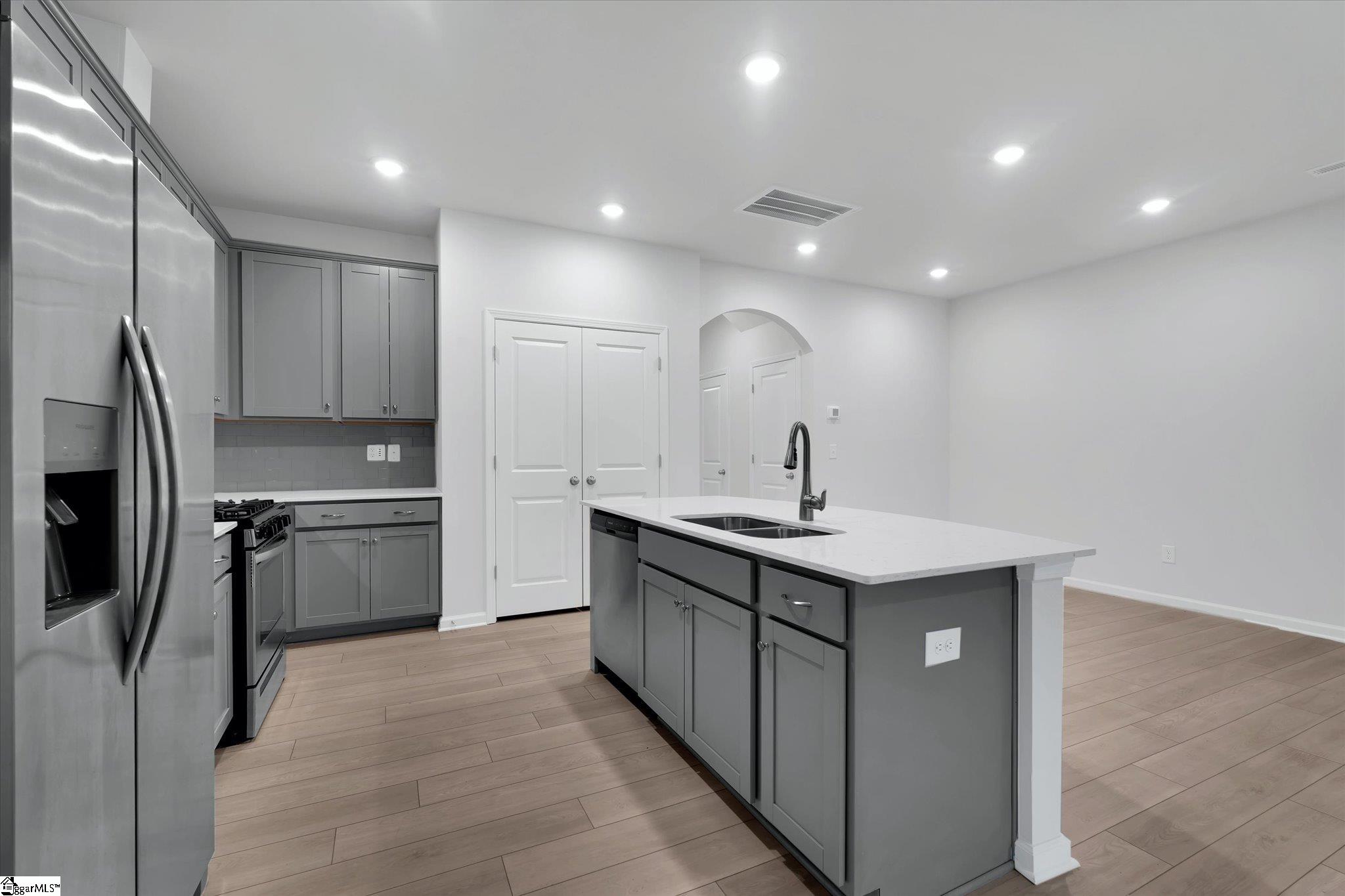 330 East Compass Way Easley, SC 29640 - Photo 6 of 25