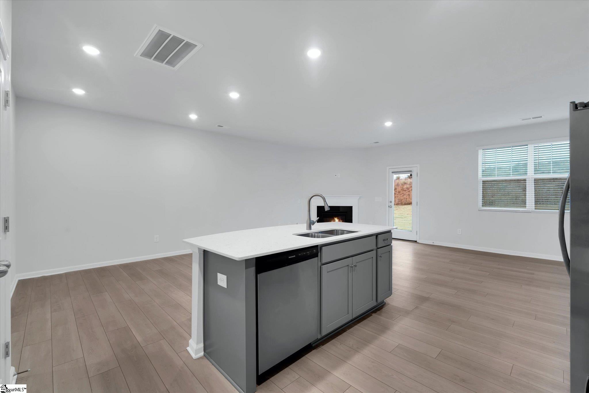 330 East Compass Way Easley, SC 29640 - Photo 7 of 25