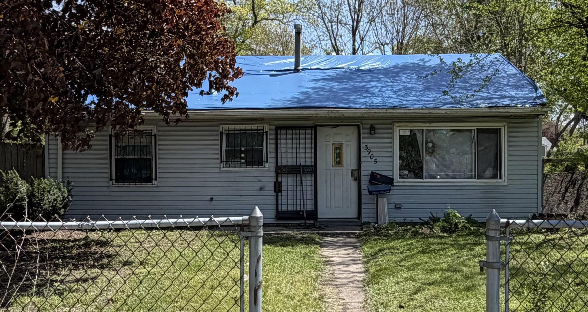 3905 Tennessee Street Gary, IN 46409 - Photo 1 of 18 2041x1086