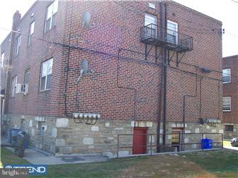 6738 Rising Sun Avenue Philadelphia, PA 19111 - Photo 3 of 5 Exterior Back