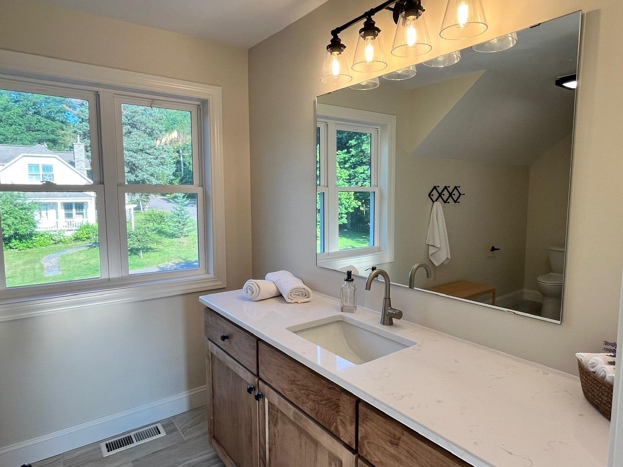 2 8th Street Bayfield, WI 54814 - Photo 8 of 24 Primary En Suite 3/4