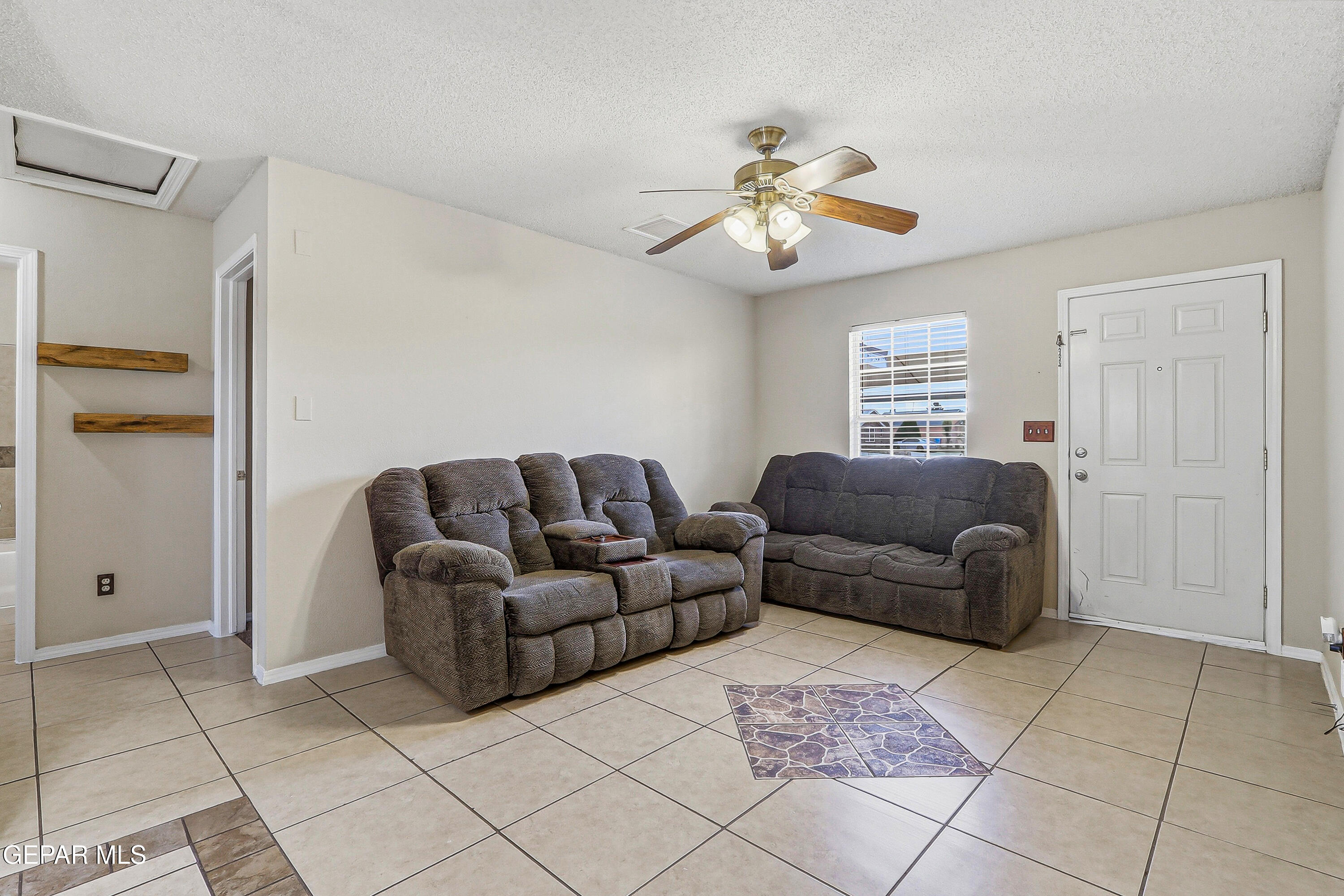 10776 Spring Valley Circle Socorro, TX 79927 - Photo 14 of 32 25-print-IMG_2701