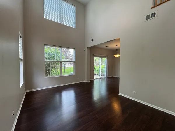 $2,450 | 1913 Golden Gate Lane, Naperville, IL 60563