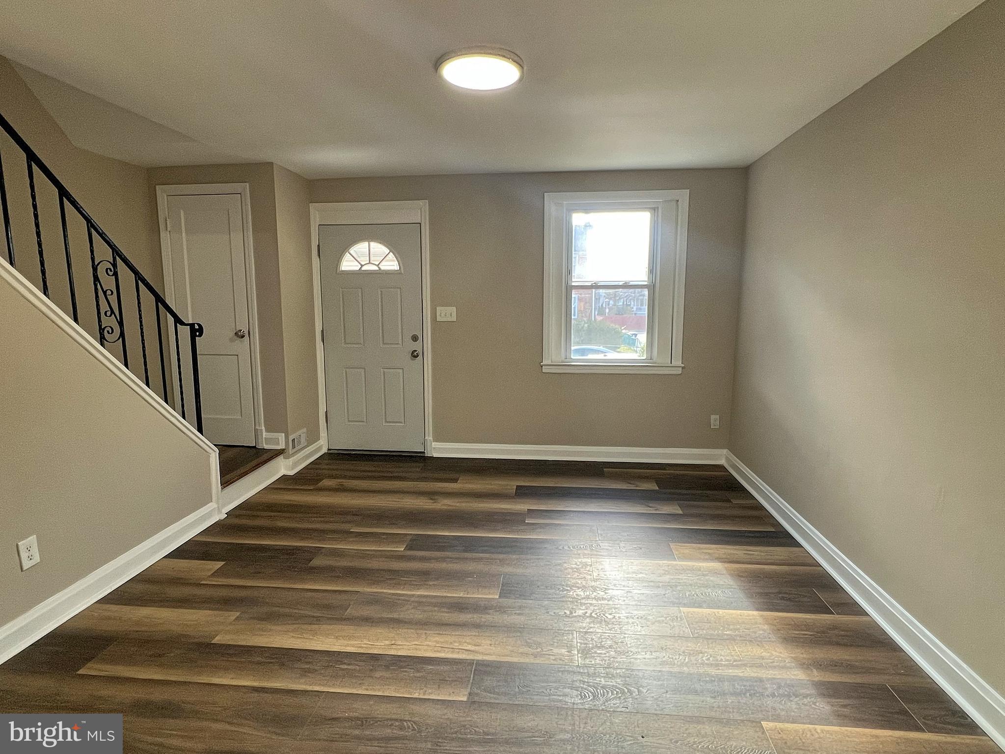 2724 Spaulding Avenue Baltimore, MD 21215 - Photo 3 of 18