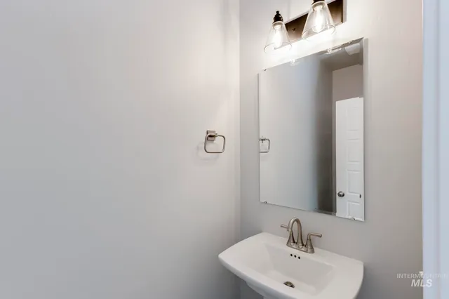 $589,990 | 2226 North Iditarod Avenue, Kuna, ID 83634