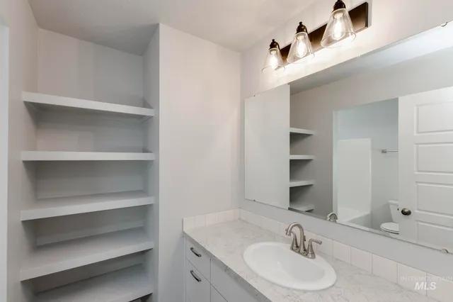 $589,990 | 2226 North Iditarod Avenue, Kuna, ID 83634