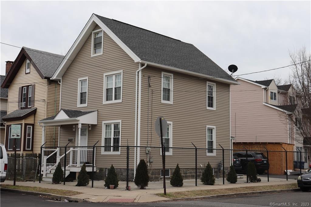 676 Maple Street Bridgeport, CT 06608 - Photo 1 of 1 Gallery Image 1