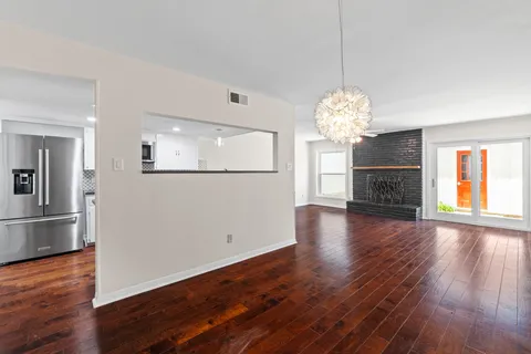 $580,000 | 3966 Far W Boulevard, Austin, TX 78731