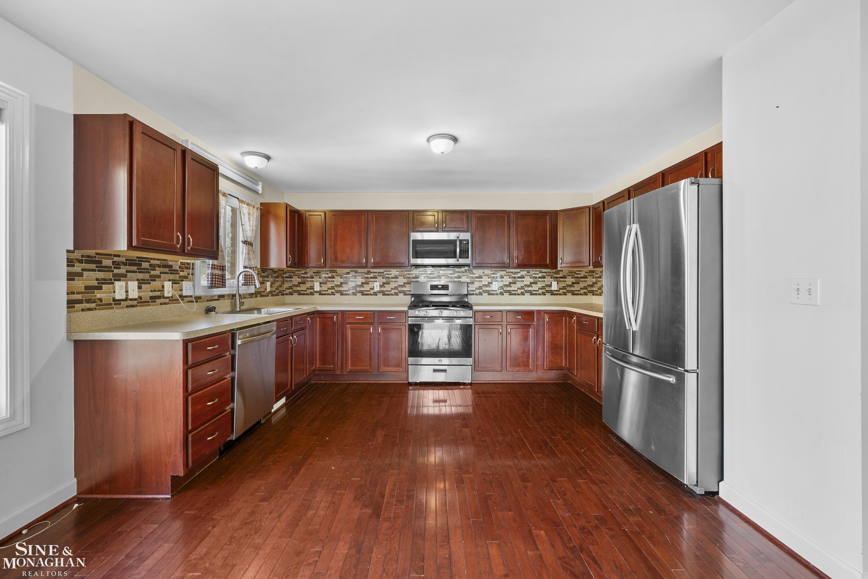 904 Trombley Road Grosse Pointe, MI 48230 - Photo 11 of 27