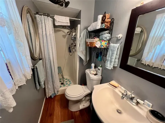 $370,000 | 1810 47th Ave Drive West, Bradenton, FL 34207